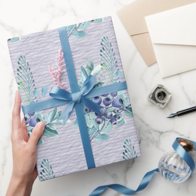 Papel De Regalo Bayas Moradas y Plumas Azules Sobre Púrpura Intens (Regalar)