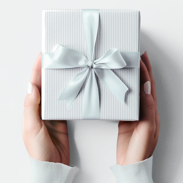 Papel De Regalo Bebé suave Baby Shower con tiras azules y blancas (Elegant Baby Blue and White Pinstriped Gift Wrap for Baby Shower. Cute Pastel Blue & White Stripes)