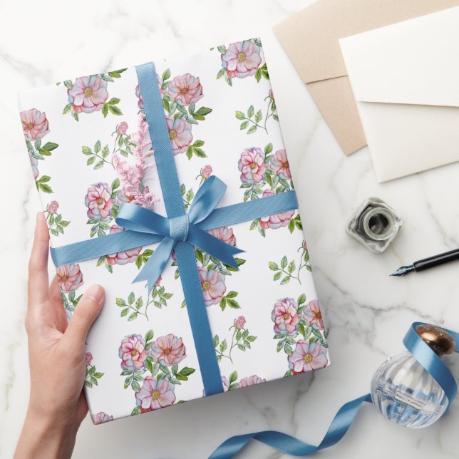 Papel De Regalo Bellas rosas realistas en acuarela. (Regalar)