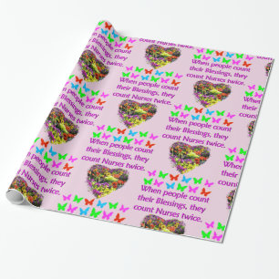 PAPEL DE REGALO BENDECIDIDO POR UNA ENFERMERA