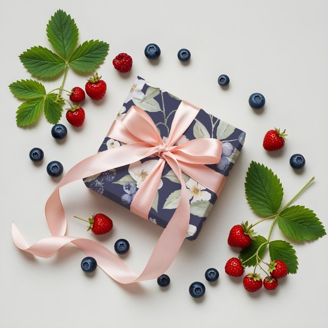 Papel De Regalo Berry Sweet Baby Shower Wild Berries & Flowers (Berry Sweet Baby Shower Wild Berries & Flowers Wrapping Paper)