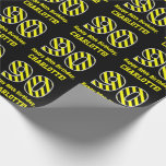 Papel De Regalo Black & Yellow Striped "90"; 90th Birthday   Name<br><div class="desc">Este divertido diseño de papel envolvente con temática de cumpleaños atrae la atención presenta un gran número de "90" con un patrón rayado amarillo y negro, junto con el mensaje "Feliz cumpleaños 90", y un nombre de personalizable. El fondo es negro de color. El papel de envolver como este se...</div>