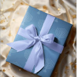 Papel De Regalo Blue Ombre Menorah<br><div class="desc">¡Envuelve tus regalos con estilo con este papel azul oscuro envuelto con acentos menorah!</div>