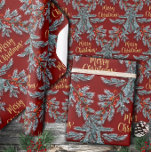 Papel De Regalo Blue Spruce Red Berries Gold Merry Christmas<br><div class="desc">Un elegante,  sofisticado y festivo envolvimiento de vacaciones con ramas de abeto azul y bayas rojas en formación de celosías sobre un fondo rojo oscuro con Feliz Navidad escrito en una lujosa pincelada dorada en las ventanas de entramado.</div>