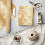Papel De Regalo Boda Compromiso Brillante Elegante Diamante de Oro<br><div class="desc">Papel de regalo Boda Compromiso Brillante Elegante Diamante de Oro presenta un patrón elegante de diamantes brillantes dorados sobre un fondo dorado. Perfecto para bodas,  compromisos,  aniversarios y mucho más. Diseñado por Evco Studio www.zazzle.com/store/evcostudio</div>