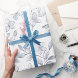 Papel De Regalo Boda floral blanco plateado de moda<br><div class="desc">Moda Plata boda Floral Blanco ducha de novia</div>