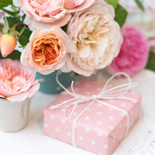 Papel De Regalo Bonitos puntos rosas de polka para el cumpleaños