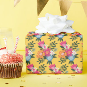 Papel De Regalo Bouquet de las flores de verano sobre el oro