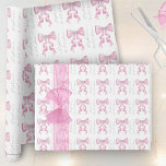 Papel De Regalo Bow rosa Coquette Glam Bridal Shower<br><div class="desc">Estos pegatinas de ducha de novias presentan un diseño de arco de seda de cristal de moda con falsos diamantes de imitación y una tipografía de escritura moderna. Personalice el texto con el nombre de la novia. También hay productos de fiesta de ducha de novia a juego.</div>