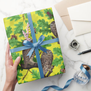 Papel De Regalo Búhos en el bosque sobre amarillo limón