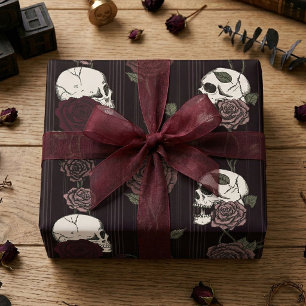 Papel De Regalo Burgundy Oscuro Rayas Góticas de Cráneo y Rosa