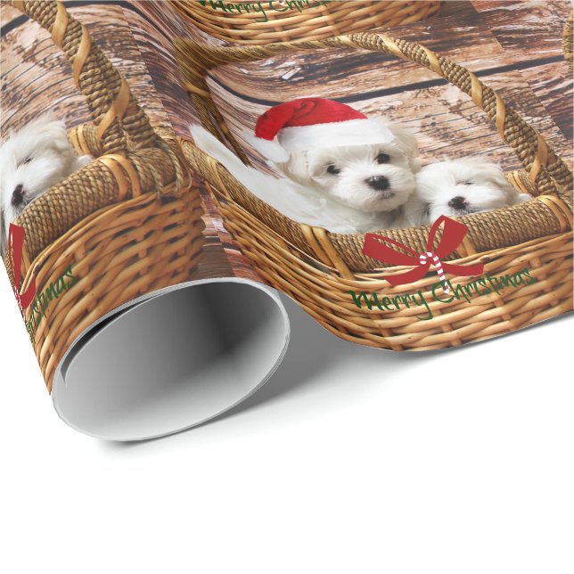 Papel De Regalo Cachorros malteses en una canasta de Navidades (Esquina del rollo)