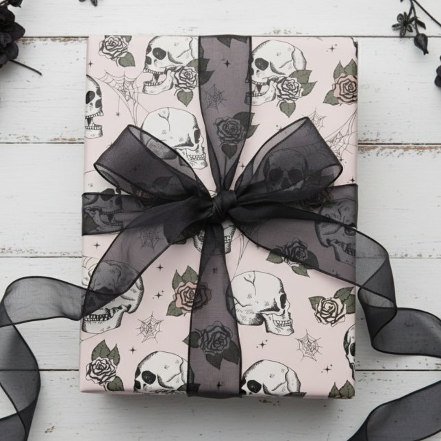 Papel De Regalo Calaveras góticas y rosas con flores rosadas (Elegant Blush Pink Gothic Bridal Shower Wrapping Paper. Vintage Floral Black Skull & Roses Pattern )