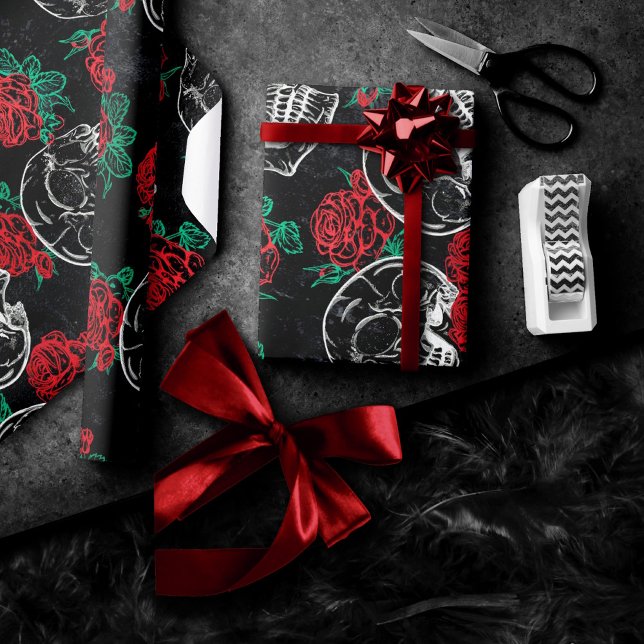 Papel De Regalo Calaveras y rosas rojas | Gótico moderno Glam Grun (Subido por el creador)