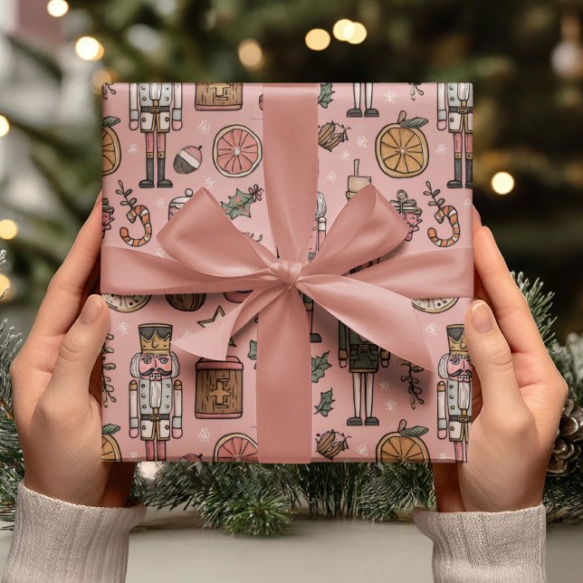Papel De Regalo Cascanueces Caprichoso Rosa  (Subido por el creador)