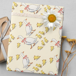 Papel De Regalo Celebración del Recién nacido del Duque amarillo a