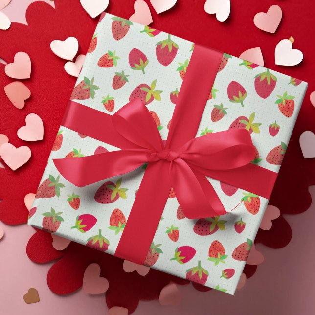 Papel De Regalo Chic Retro Ilustrado a Mano de Fresa Verde Menta (Our retro dotted, hand-illustrated strawberry gift wrap is perfect for Valentine's Day or any time!)