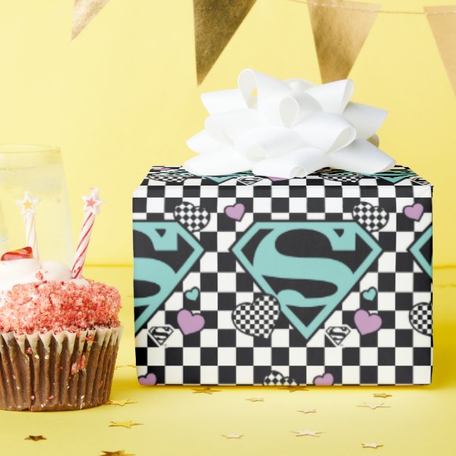 Papel De Regalo Chica de patinaje Supergirl Hearts S-Shield (Fiesta de cumpleaños )