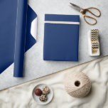 Papel De Regalo Color sólido azul Jet<br><div class="desc">Papel de envoltura de color sólido en una gran variedad de colores para todos sus regalos de boda y ducha. Los colores para 2025 son oscuros y audaces y esto es lo que encontrarás en mis últimos diseños con nombres de colores de varias empresas de diseño.</div>