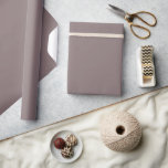 Papel De Regalo Color sólido rojo de pizarra de canela<br><div class="desc">Papel de envoltura de color sólido en una gran variedad de colores para todos sus regalos de boda y ducha. Los colores para 2025 son oscuros y audaces y esto es lo que encontrarás en mis últimos diseños con nombres de colores de varias empresas de diseño.</div>