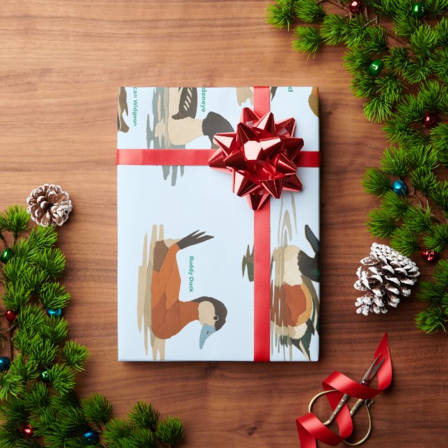 Papel de regalo con estampado de patos sobre fondo (Regalo de vacaciones)