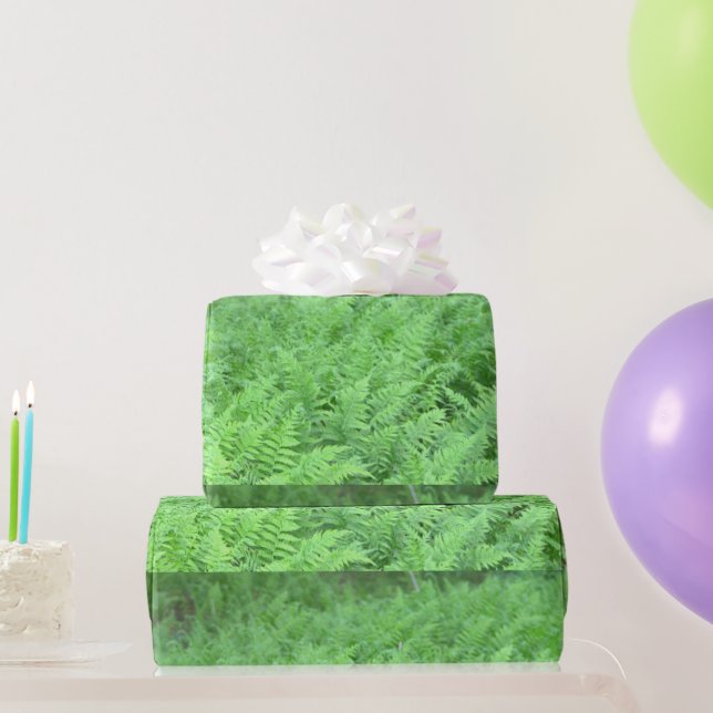 Papel de regalo con foto de helecho (Regalos de fiesta)
