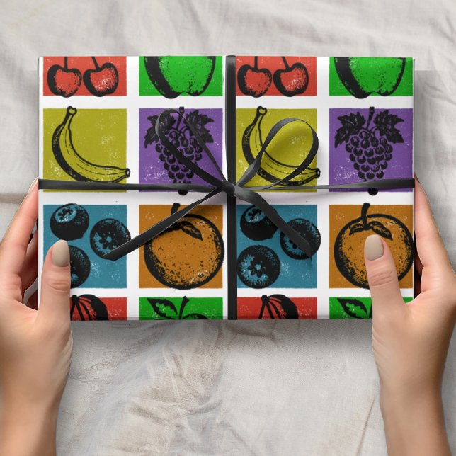 Papel de Regalo con Sellos de Frutas en Patrón de  (Subido por el creador)