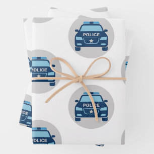 Papel de regalo con vista frontal de coche de poli