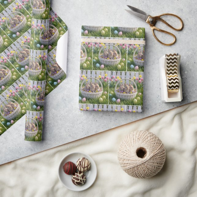 Papel De Regalo Conejitos en una cesta de Pascua sobre hierba (Artesanía)