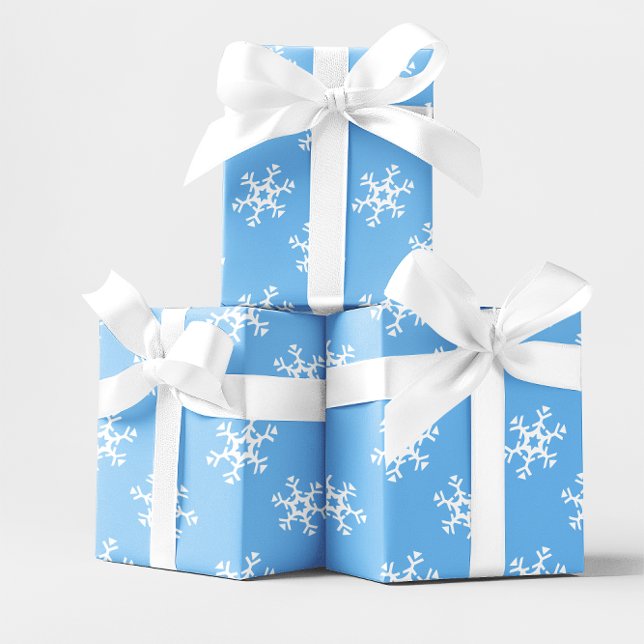 Papel De Regalo Copos de nieve azules y blancos (Blue and White Snowflakes Wrapping Paper)