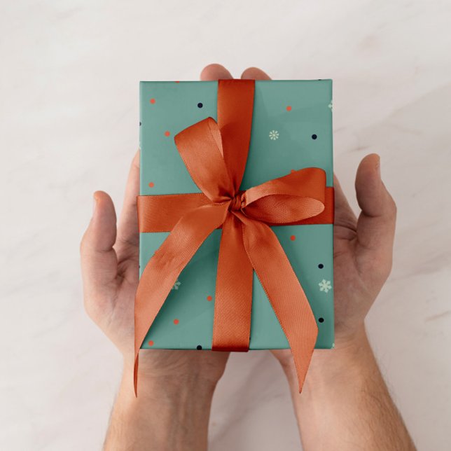 Papel De Regalo Copos de nieve y puntos sobre fondo turquesa (Subido por el creador)