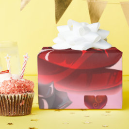 Papel de regalo corazón rojo sobre fondo rosa amor