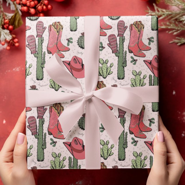 Papel De Regalo Cowgirl de Navidades rosados de Western Howdy (Hand-Drawn Western "Howdy Christmas" Pattern. Cowboy Boots, Hats, Cactus, Holly Berries & Stars.)