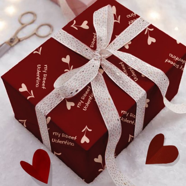 Papel De Regalo Cream Script Hearts on Burgundy– Valentine pattern (Subido por el creador)