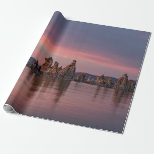 PAPEL DE REGALO CUERPO DE AGUA CERCA DE PIEDRAS