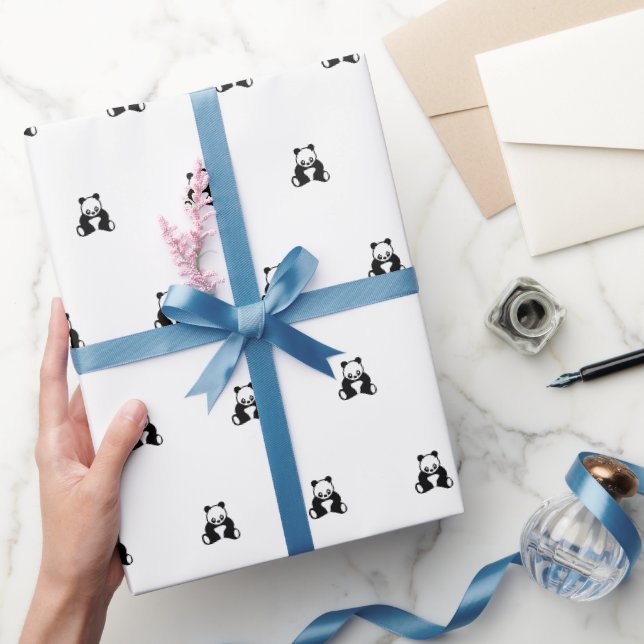 Papel De Regalo Cumpleaños bebé panda negro limpio simple (Regalar)