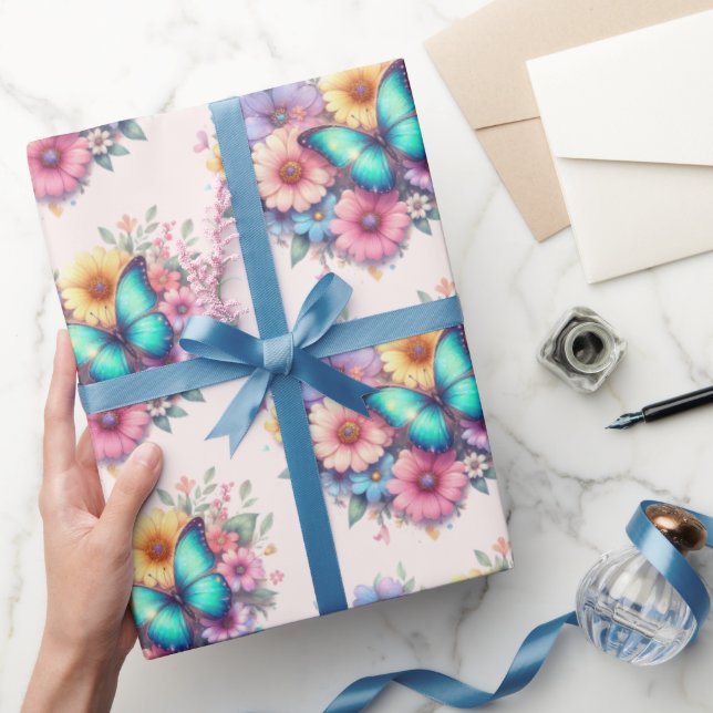 Papel De Regalo Daisy Flowers with a Beautiful Butterfly Pattern (Regalar)