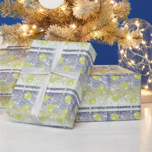 Papel de regalo de adornos navideños de oro verde