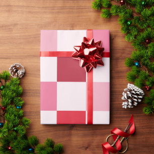 Papel de regalo de cuadros rosas y rojos