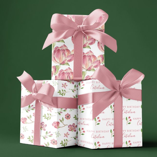 Papel de regalo de cumpleaños con flores rosas (Celebrate someone special with these personalized wrapping paper sheets! )