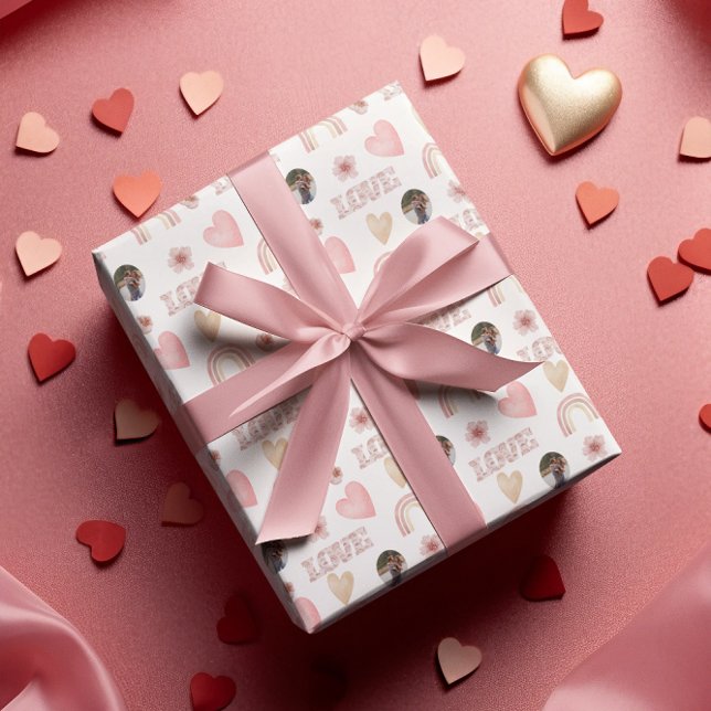 Papel de regalo de foto arcoíris boho amor (Celebrate your love with this personalized boho watercolor rainbow photo wrapping paper! )