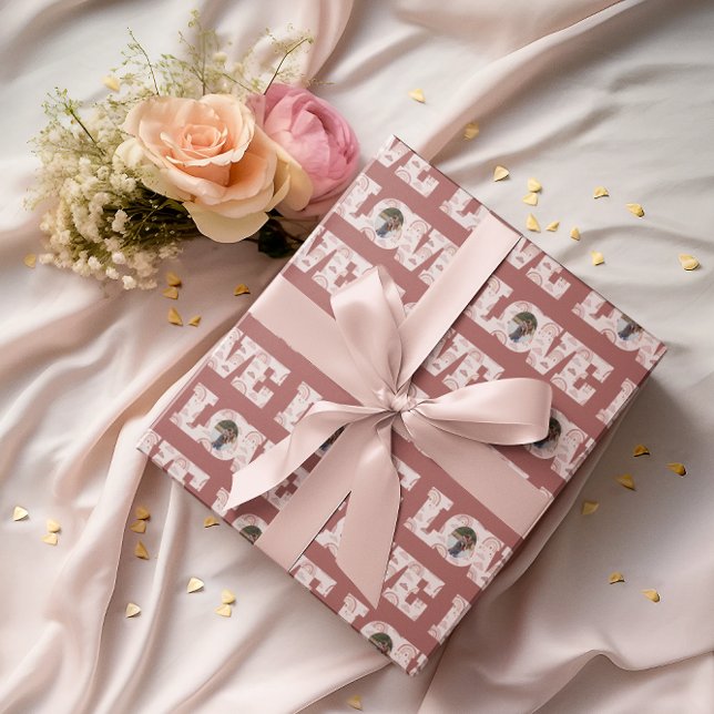 Papel de regalo de foto boho arcoíris de amor (Celebrate someone you love with this boho rainbow personalized photo wrapping paper! )