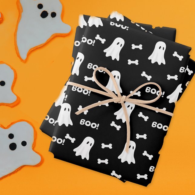 Papel de regalo de Halloween para perros Boos and  (Halloween for Dogs and Dog lovers Boos and Bones black wrapping paper with cute ghosts.)