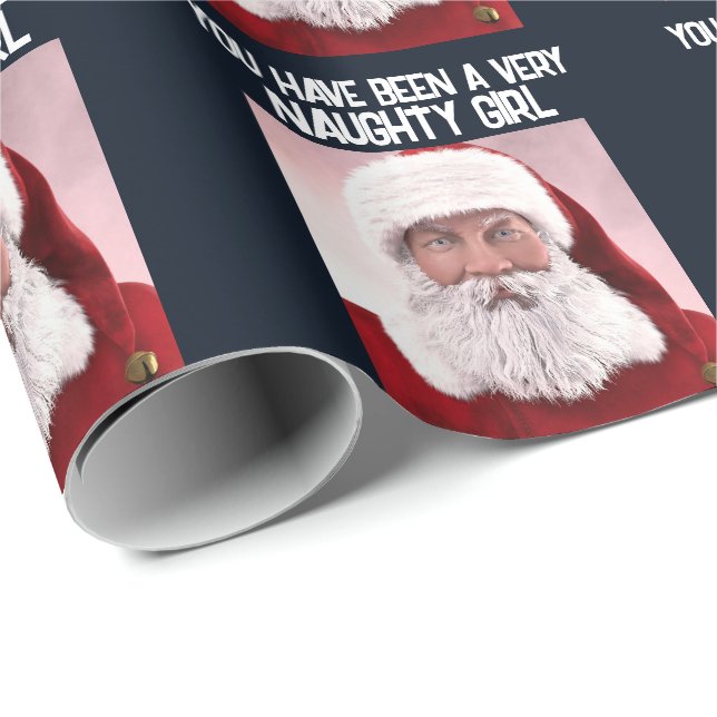Papel de regalo de NAVIDAD de CHICA MALA SANTA (Esquina del rollo)