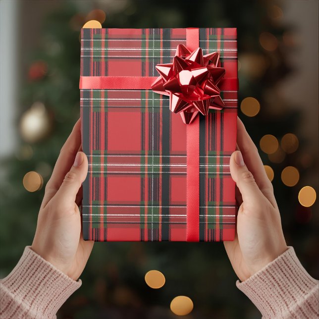 Papel de regalo de Navidad de cuadros rojos clásic (Subido por el creador)