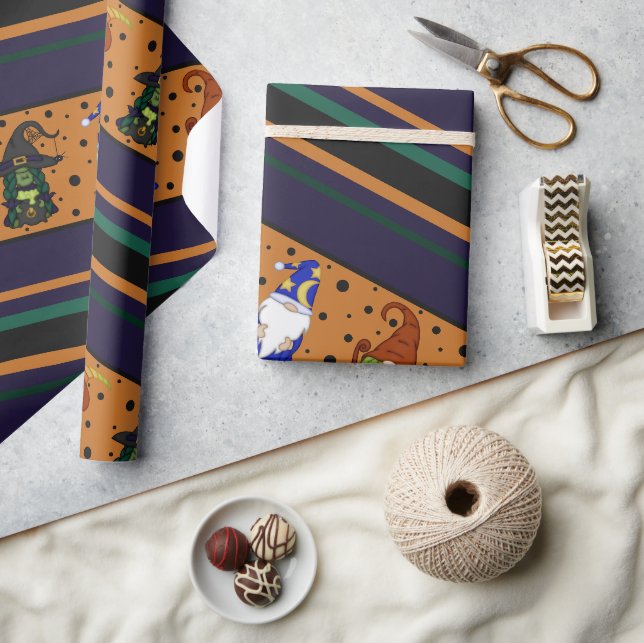 Papel de regalo de raya de Gnome-o-Ween (Artesanía)
