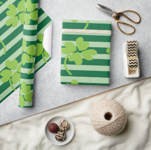 Papel De Regalo Día de San Patricio trébol de cuatro hojas rayas p