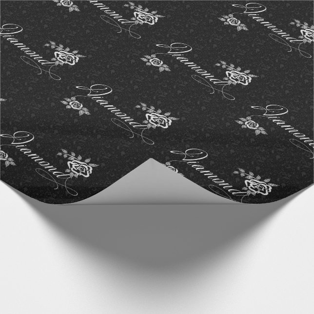 Papel De Regalo Diamante con rosas blancas en negro floral (Esquina)