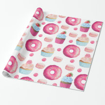 Donas rosadas lindas y pastelitos sobre blanco