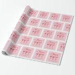 Papel De Regalo Ducha de novias Rosa Rojo Retro Personalizado<br><div class="desc">Elevar la entrega de regalos usando papel de envoltura personalizado que incluye el nombre de la futura novia y la fecha de su evento. El diseño está en una paleta roja y rosa de moda con un cuadrado de vieiras, elementos dibujados a mano de copas de cóctel, corazones y la...</div>